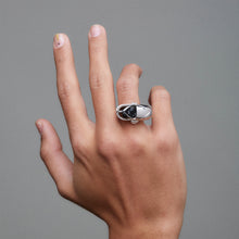 Load image into Gallery viewer, Capsule Crystal Ring - Sterling Silver