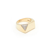 Load image into Gallery viewer, Jewel Beneath White Diamond Signet Ring - 18kt recycled gold - made to order