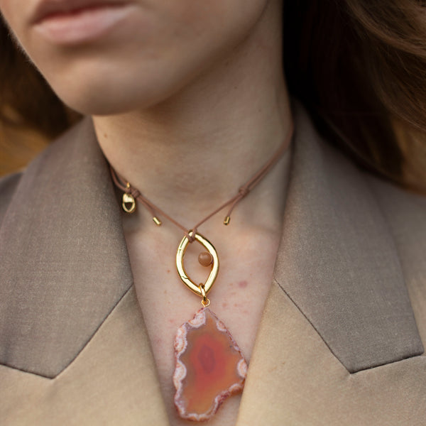 Pantone Collaboration Cord and Agate Eye Necklace  - Gold - Mocha Mousse