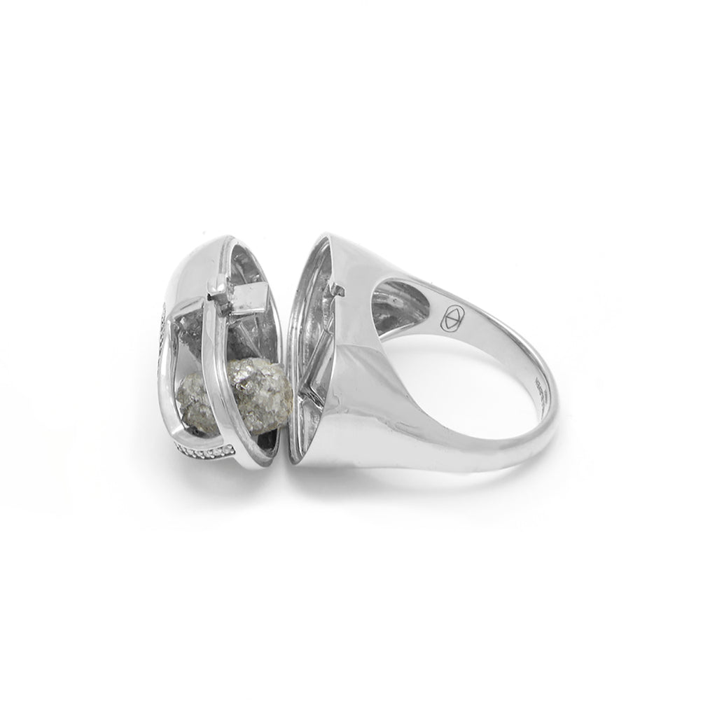 Capsule Diamond Ring - 18kt recycled white gold - made to order