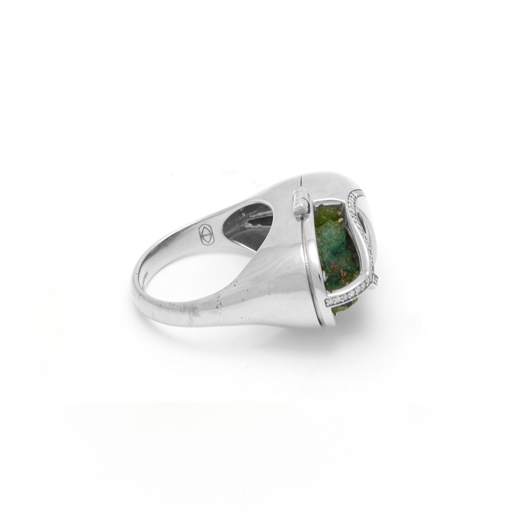 Capsule Emerald Ring - 18kt recycled white gold - made to order